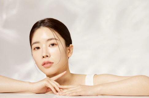 麦恩V脸注射打造出自然流畅紧致的面部轮廓，不僵硬。